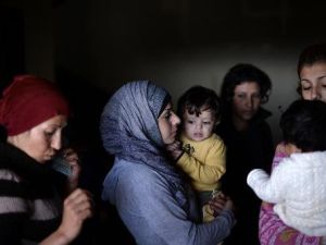 نازحون سوريون في مدرسة تحولت الى ملجأ للاجئين في صوفيا 
