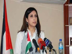 السيدة علا عوض 