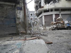 اثار القصف للمدينة القديمة في حمص 
