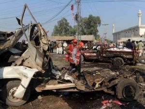 12 قتيلا على الاقل في اعتداء عند محطة حافلات في باكستان 