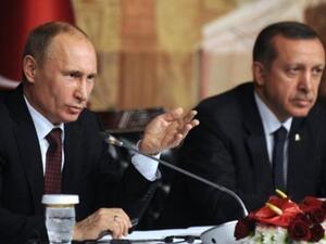 رئيس الوزراء التركي رجب طيب اردوغان في مؤتمر صحافي مع الرئيس الروسي فلاديمير بوتين في اسطنبول

