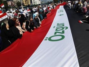 متظاهرون سوريون ضد الاسد في اسطنبول 