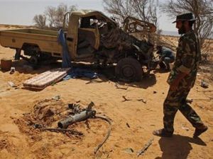 احد الثوار في غرب ليبيا 
