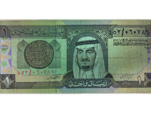 Fifty seven percent of  Saudi Arabia respondents intend to look for a better job in the same industry in the next 12 months, and 63 percent believe that salaries in  Saudi Arabia are on the rise