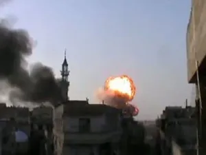 40 قيتلا بسوريا واشتباكات عنيفة بين الجيش ومنشقين
