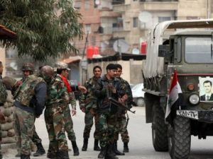 افراد من الجيش السوري