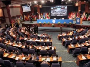 ايران تسعى لتأييد خطة لوقف إطلاق النار بسوريا