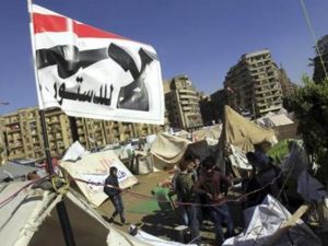 معتصمون في ميدان التحرير

