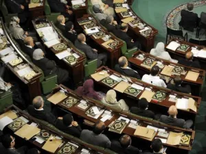 نواب في الجلسة الاولى للمجس الوطني التأسيسي في تونس
