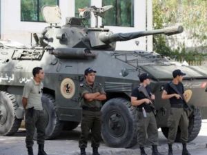 قوات خاصة تونسية تشارك في حماية السفارات
