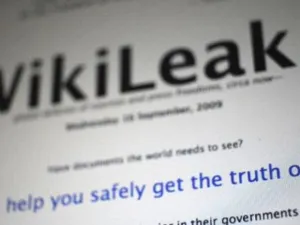 ويكيليكس يبدأ بنشر مليوني رسالة تعود لشخصيات سياسية سورية