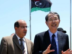 قرار الافراج ياتي غداة وصول رئيس المحكمة الجنائية الدولية الكوري الجنوبي سانغ هيون سونغ الاثنين الى طرابلس