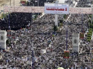 محتجون ضد الرئيس اليمني في صنعاء 
