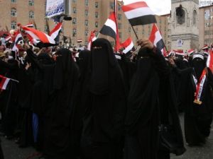 يمنيات يتظاهرن في 22 ايار/مايو في صنعاء للمطالبة برحيل علي عبدالله صالح
