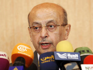 Yemen's Foreign Minister Abu Bakr Al Kurbi told reporters Saturday that Sana'a wants to join the GCC during the annual Manama dialogue (Reuters)