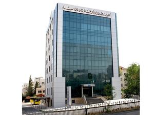 كلية طلال أبوغزاله للابتكار هي كلية جامعية متخصصة بالأعمال وتقنية المعلومات. وتعتبر كلية طلال أبوغزاله الجامعية للإبداع الكلية الوحيدة في العالم التي ترتكز على الإبداع والابتكار.