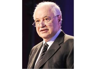 الدكتور طلال أبوغزاله رئيس المنظمة العربية لشبكات البحث والتعليم (ASREN)