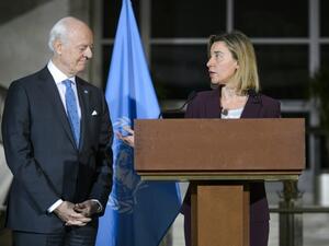 EU Foreign Affairs head Federica Mogherini and UN Syria envoy Staffan de Mistura give a press conference following a meeting during negotiations of peace talks on Syria to the United Nations Office in Geneva on March 23, 2016. (AFP/Fabrice Coffrini)