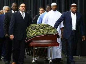 تشييع جنازة أسطورة الملاكمة محمد علي كلاي بمشاركة الآلاف