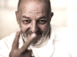 Khan was born to a Pakistani father and Egyptian mother on 26 October, 1942. (likesuccess.com)