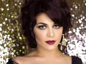 الفنانة منى هلا