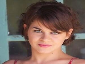 منى هلا تفتح النار على سعد لمجرد