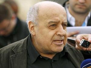 منذر ماخوس
