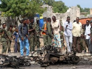 قوات حكومية صومالية في مسرح الهجوم بالعاصمة مقديشو
