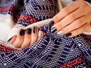 ألوان الخريف تبعاً لعارضة الأظافر الروسية Sveta Sanders