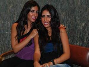 نجلا وشقيقتها التوأم الراحلة نورلين