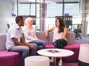 لا يقتصر دور رواد الأعمال على كونهم المبدعين الذين سيساعدوننا على إيجاد حلول مبتكرة للتحديات التي قد تعترض طريق الأعمال مستقبلاً.