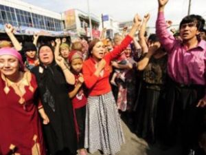 تتهم السلطات الصينية جماعات مسلحة من "اليوغور" بأن لها صلات بمتشددين اسلاميين