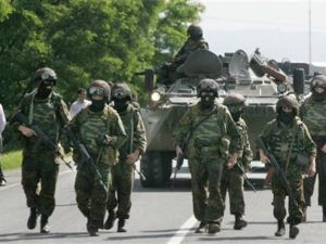 مسلحين في منطقة داغستان الروسية المضطربة قتلوا رميا بالرصاص كبير المتحدثين باسم رئيس المنطقة وسائقه