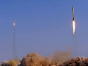 صور الأقمار الصناعية تظهر نشر السعودية صواريخاً بالستية في عمق الصحراء