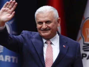 وزير النقل التركي بن علي يلديريم 