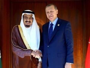 العاهل السعودي الملك سلمان بن عبد العزيز والرئيس التركي رجب طيب أردوغان