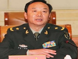 اللواء تشن جي (54 عاما)