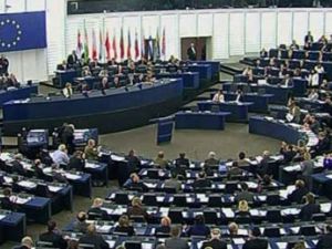  الاتحاد الأوروبي يمدد العقوبات الاقتصادية على روسيا