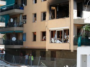 انفجار في مبنى بمحطة بريميا دي مار السياحية الاسبانية