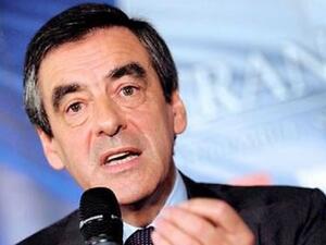 فرانسوا فيون الرئيس أحد زعماء يمين الوسط الفرنسي 