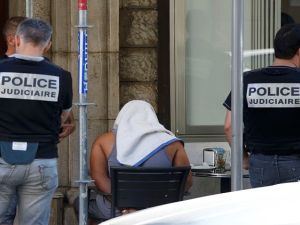  تمديد حالة الطوارئ في فرنسا لستة أشهر بعد موافقة البرلمان