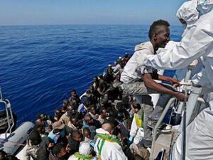  أكثر من 100 ألف لاجئ ومهاجر عبروا بالفعل البحر المتوسط