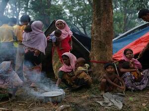 لاجئون من إقلية الروهينغا المسلمة 