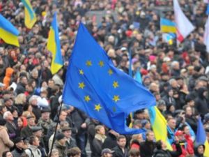 مسيرة احتجاجية، للتنديد بمواقف روسيا العدائية تجاه أوكرانيا