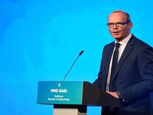 وزير الخارجية الإرلندي، سيمون كوفيني