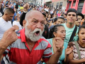 احتجاجات في مدينة كومانا التابعة لولاية سوكري