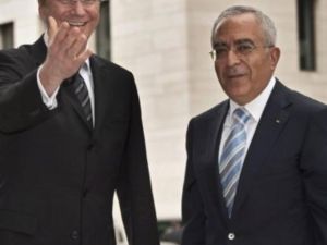 وزير الخارجية الالماني غيدو فيسترفيللي يستقبل رئيس الوزراء الفلسطيني سلام فياض في برلين 