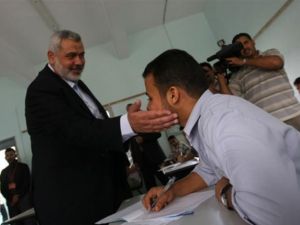 اشادة بحقوق الانسان الفلسطيني 