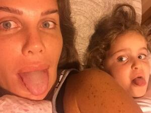 Nicole with her daughter Nicole Junior... apparently! (Al Jaras Magazine)