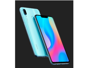 يمتاز هاتف هواوي نوفا 3 بأسلوب مرح لالتقاط صور السيلفي، حيث يمكنه استخدام الملصقات المتحركة ثلاثية الأبعاد على المستخدم بالاعتماد على ملامح الوجه.